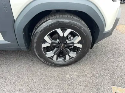 Photo 15 Dacia Duster  Mild Hybrid 130
