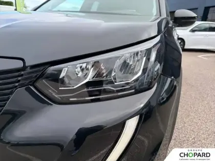 Photo 23 Peugeot 2008  Electrique 136 ch