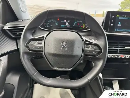 Photo 15 Peugeot 2008  Electrique 136 ch