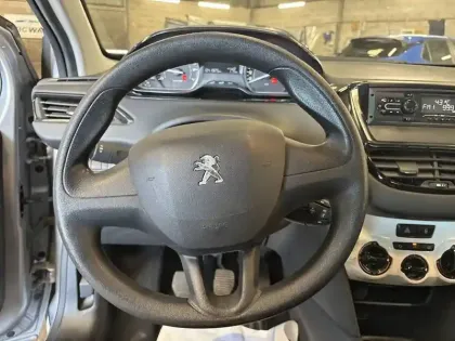 Photo 25 Peugeot 208  PureTech 68ch BVM5