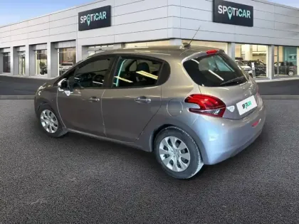 Photo 16 Peugeot 208  PureTech 68ch BVM5