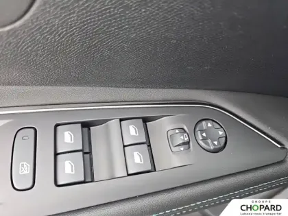 Photo 23 Peugeot 3008  Hybrid 136 e-DCS6