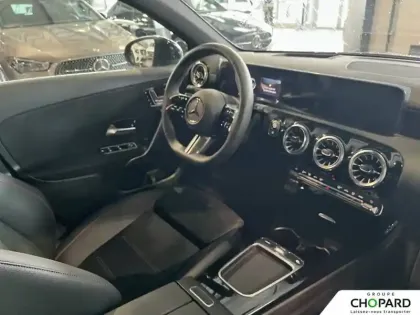 Photo 12 Mercedes Classe A  200 d