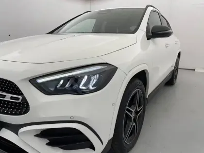 Photo 30 Mercedes GLA  250 e 8G-DCT