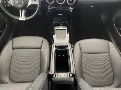 Photo 45 Mercedes Classe A  250 e 8G-DCT