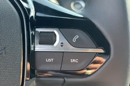 Photo 19 Peugeot 2008  Hybrid 110 e-DCS6