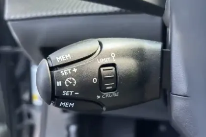 Photo 22 Peugeot 2008  Hybrid 110 e-DCS6
