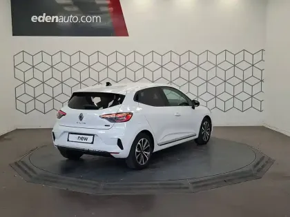 Photo 5 Renault Clio  E-Tech full hybrid 145