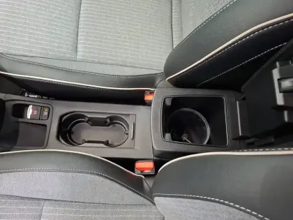 Photo 23 Renault Clio  E-Tech full hybrid 145