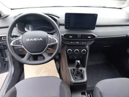 Photo 10 Dacia Jogger  Hybrid 140 7 places GSR2