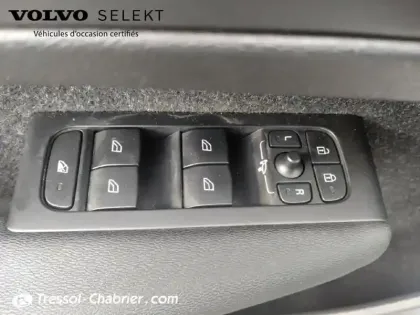 Photo 19 Volvo XC40  D3 AdBlue 150 ch Geartronic 8 Inscription