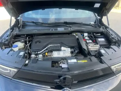 Photo 6 Opel Mokka  1.2 Turbo Hybrid 136 ch e-DCT6 GS