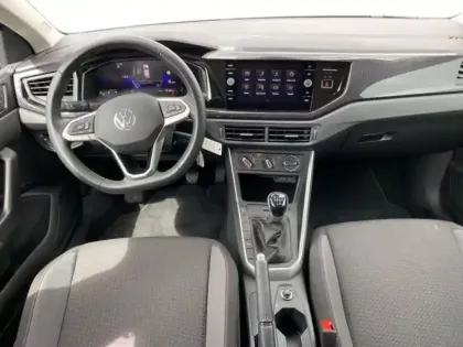 Photo 17 Volkswagen Polo 1.0 TSI 95 S&S BVM5 VW Edition