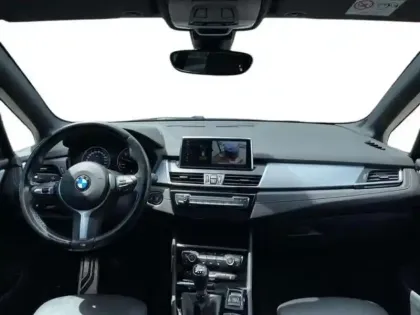 Photo 7 BMW Serie 2 F45 LCI 216i 109 ch M Sport