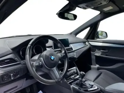 Photo 8 BMW Serie 2 F45 LCI 216i 109 ch M Sport