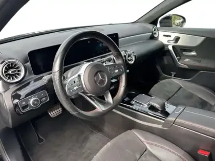 Photo 8 Mercedes Classe A 180 7G-DCT AMG Line