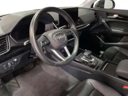 Photo 8 Audi Q5 40 TDI 204 S tronic 7 Quattro Avus