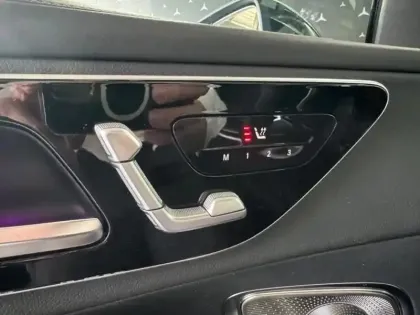 Photo 38 Mercedes GLC  300 e  Hybrid EQ 4MATIC AM