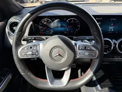 Photo 16 Mercedes GLB 200 d AMG Line