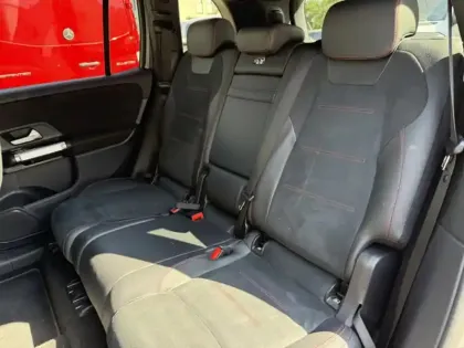 Photo 13 Mercedes GLB 200 d AMG Line