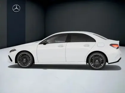 Photo 24 Mercedes Classe A 250 e Hybrid EQ Berline AMG Li