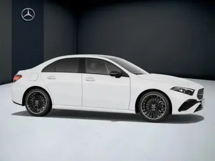 Photo 16 Mercedes Classe A 250 e Hybrid EQ Berline AMG Li