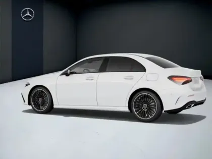 Photo 22 Mercedes Classe A 250 e Hybrid EQ Berline AMG Li