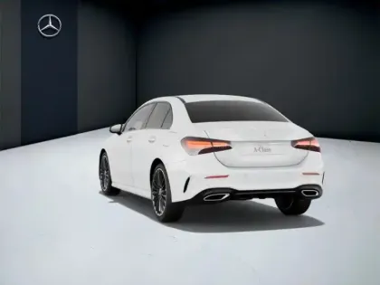Photo 35 Mercedes Classe A 250 e Hybrid EQ Berline AMG Li