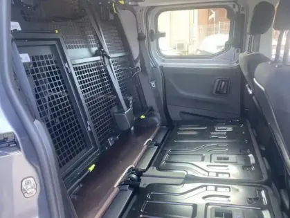 Photo 31 Peugeot Partner III XL CU maj Dies 130ch Auto Cab Approf rep
