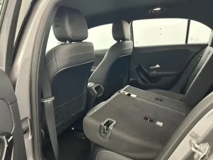 Photo 10 Mercedes Classe A 180 d 7G-DCT Style Line 5p