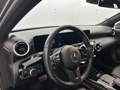 Photo 13 Mercedes Classe A 180 d 7G-DCT Style Line 5p