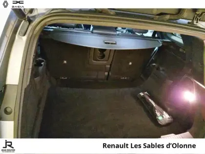 Photo 21 Renault Espace  1.2 E-Tech full hybrid 200ch esprit Alpine