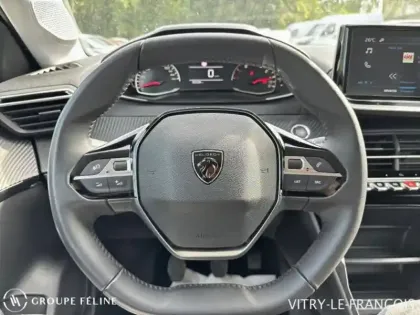 Photo 13 Peugeot 208  1.2 PureTech 100ch S&S Active