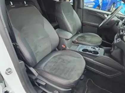 Photo 10 Ford Kuga  2.5 Duratec 190ch FHEV E85 ST-Line X BVA