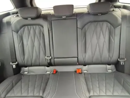 Photo 7 Ford Explorer  286ch Extended Range 77kWh Pack Premium RWD