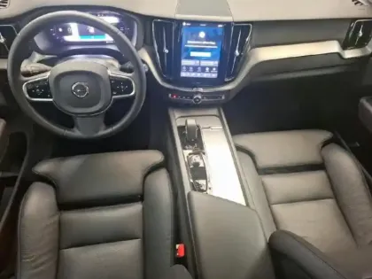 Photo 7 Volvo Xc60  T6 Hybride Rechargeable 253 + 145ch Plus Style Dark Geartronic 8 AWD