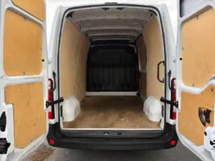 Photo 8 Renault Master  Fg F3300 L2H2 2.3 Blue dCi 135ch Grand Confort Euro6