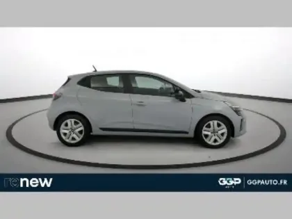 Photo 6 Renault Clio  1.6 E-Tech 145ch full hybrid Evolution - 24