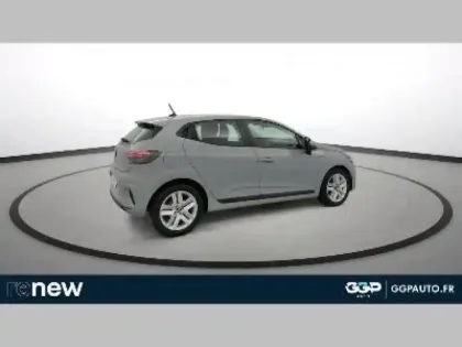 Photo 10 Renault Clio  1.6 E-Tech 145ch full hybrid Evolution - 24