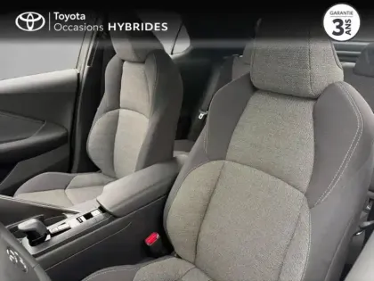 Photo 10 Toyota C-HR  2.0 Hybride Rechargeable 225ch Graphic MY26