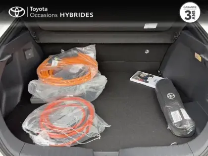 Photo 9 Toyota C-HR  2.0 Hybride Rechargeable 225ch Graphic MY26