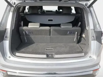 Photo 8 Renault Espace  1.2 E-Tech full hybrid 200ch esprit Alpine 7 places - 24