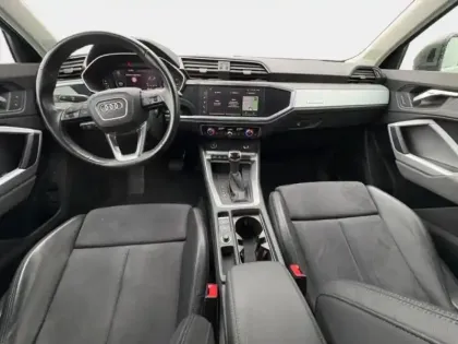 Photo 12 Audi Q3  35 TDI 150ch Design