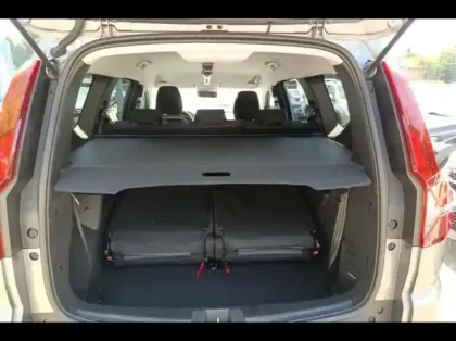 Photo 11 Dacia Jogger  1.6 hybrid 140ch Extreme 7 places -24