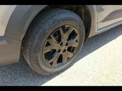 Photo 12 Dacia Jogger  1.6 hybrid 140ch Extreme 7 places -24