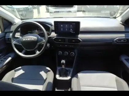 Photo 8 Dacia Jogger  1.6 hybrid 140ch Extreme 7 places -24