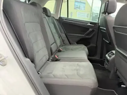 Photo 8 Volkswagen Tiguan  1.4 TSI 150ch ACT Carat DSG6