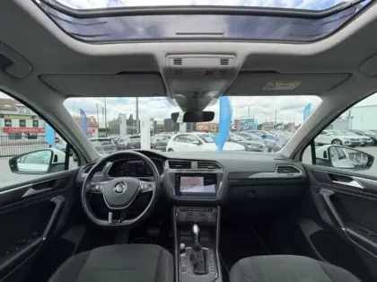 Photo 12 Volkswagen Tiguan  1.4 TSI 150ch ACT Carat DSG6