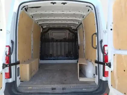 Photo 8 Renault Master  Fg F3300 L1H1 2.3 Blue dCi 135ch Grand Confort Euro6