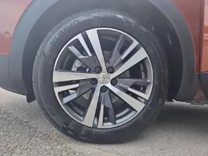 Photo 7 Peugeot 5008  1.5 BlueHDi 130ch S&S Allure Pack EAT8 - 7 Places
